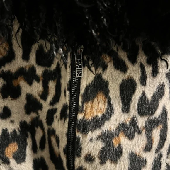 LEOPARD PRINT BLACK FUR LINED 'BIBA' JACKET. - Picture 2 of 4